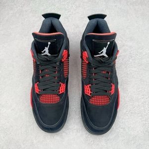 Meet your Posher, Kitty